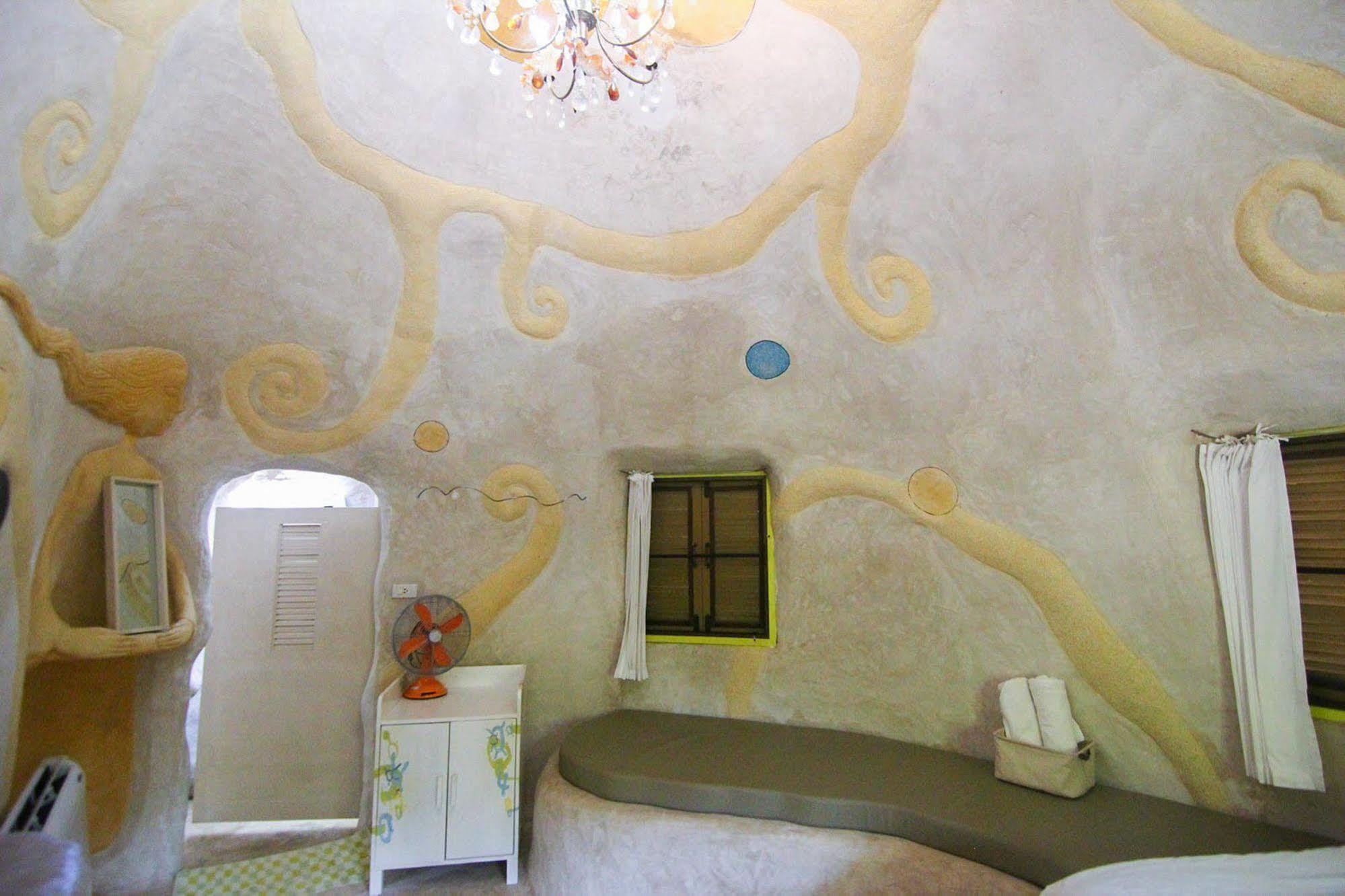 Naidee Sculptured Huts Hotell HHQ Eksteriør bilde
